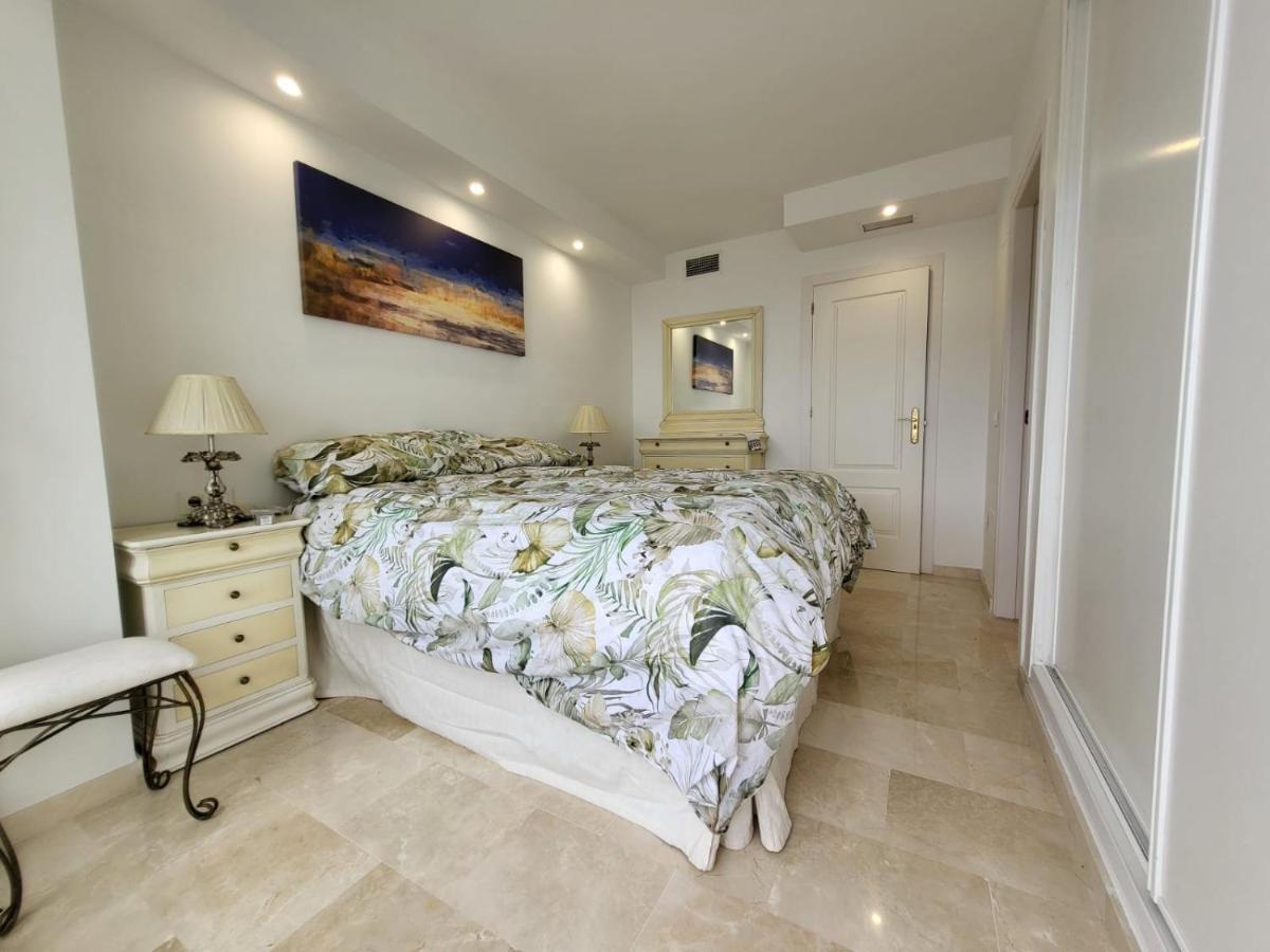 Marbella Edificio Puerto Azul Apartman Kültér fotó